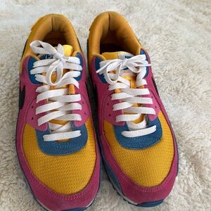 - size 10 men Nike Air Max 90 Multi-Color